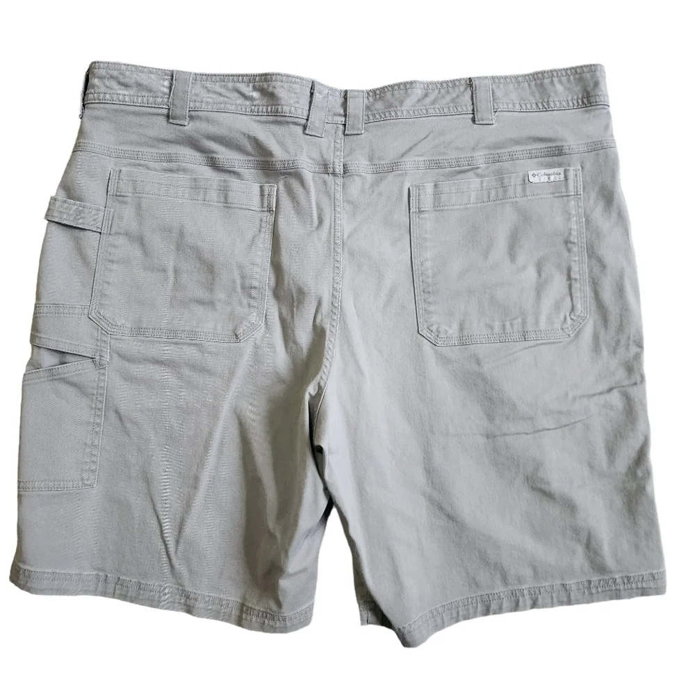 Columbia Cargo Grey Shorts - 40 Waist